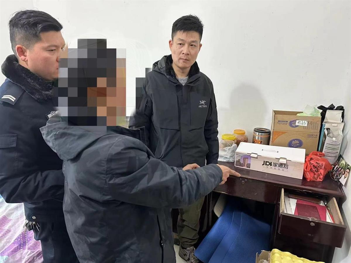 入室盗窃老人社保卡的男子,被湖北江陵检方批捕