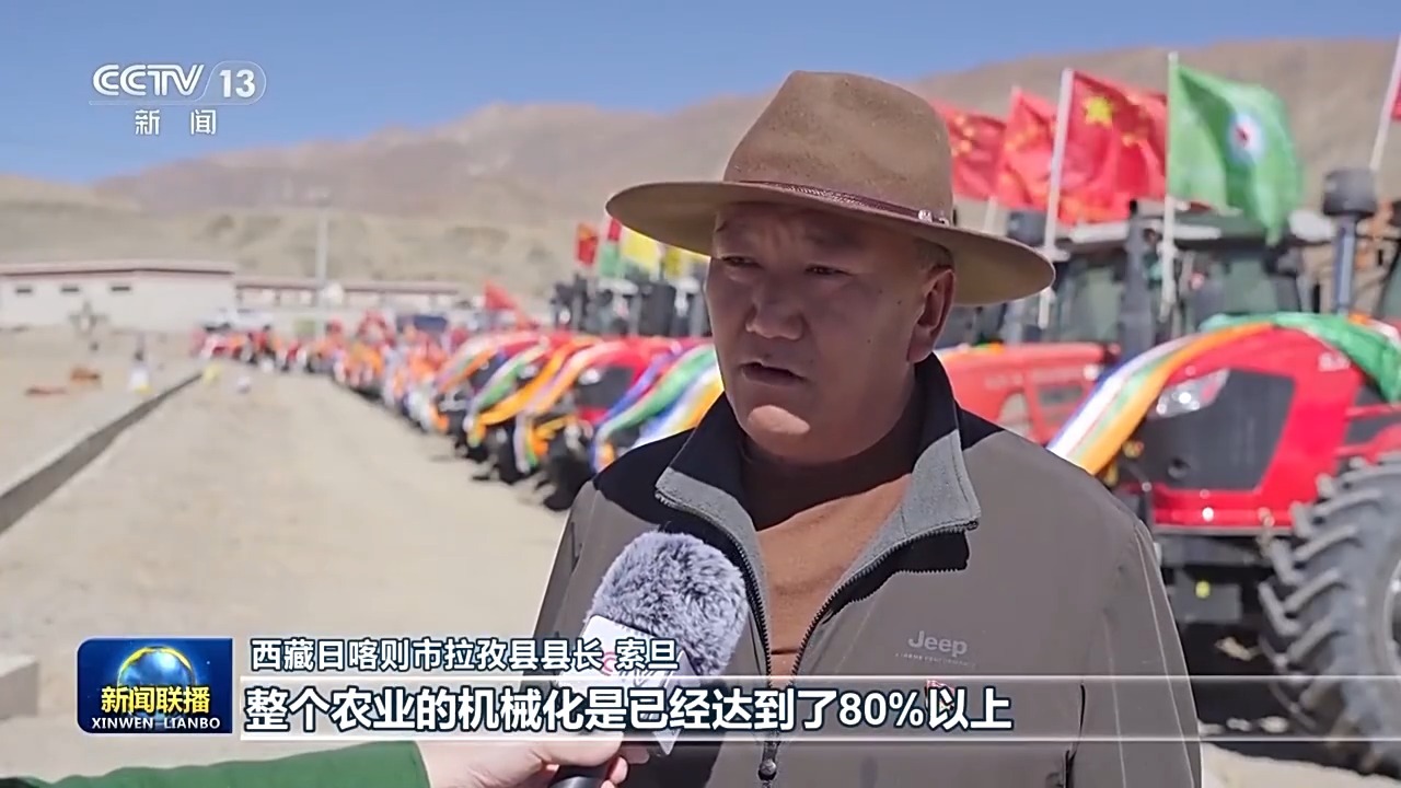 在青稞主产地——日喀则市拉孜县,随着智能监测系统,数字农情监测设备