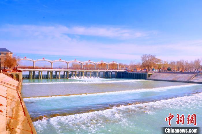 新疆博湖县春雨光影视觉盛宴