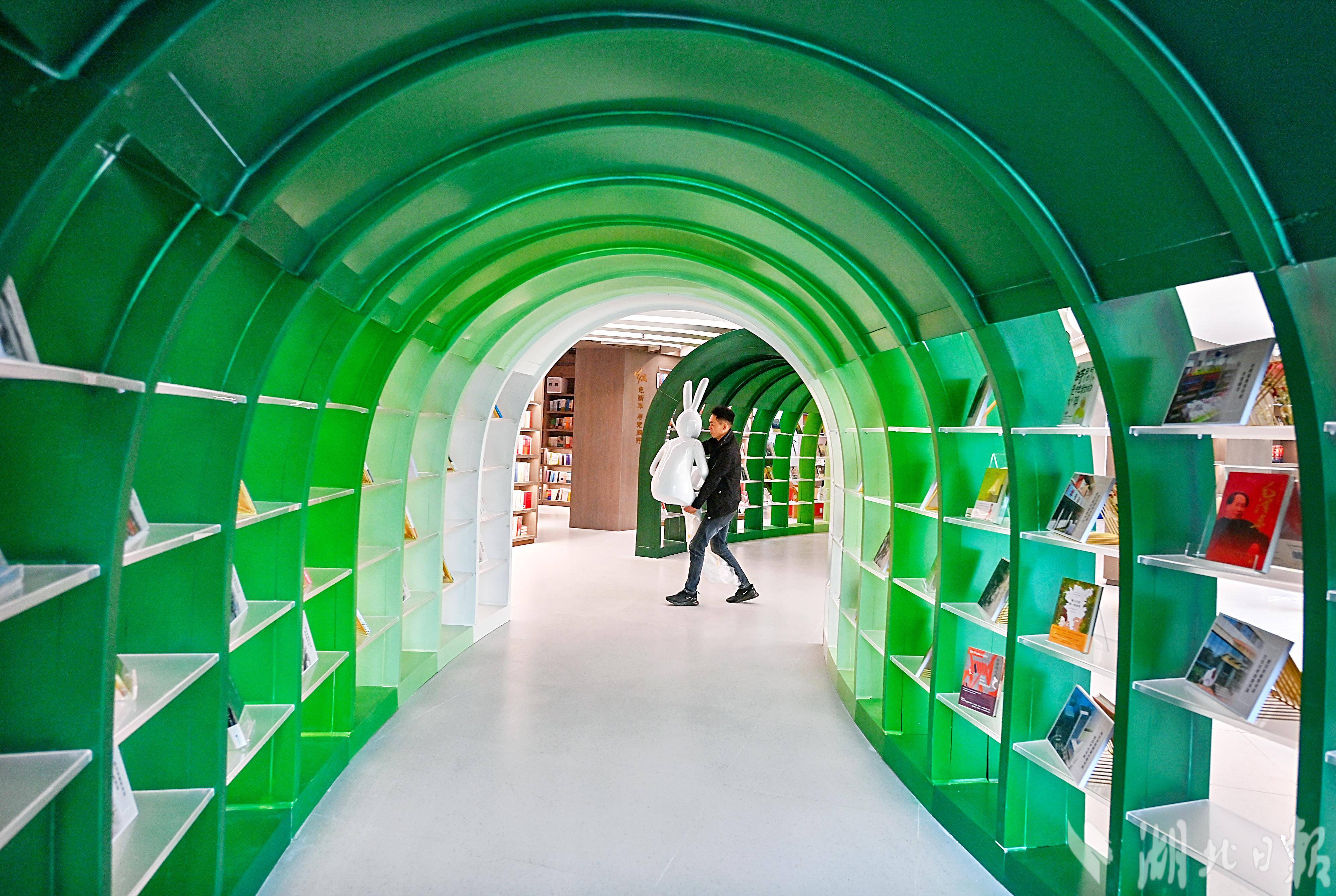 江汉路新华书店焕新归来-荆楚网-湖北日报网