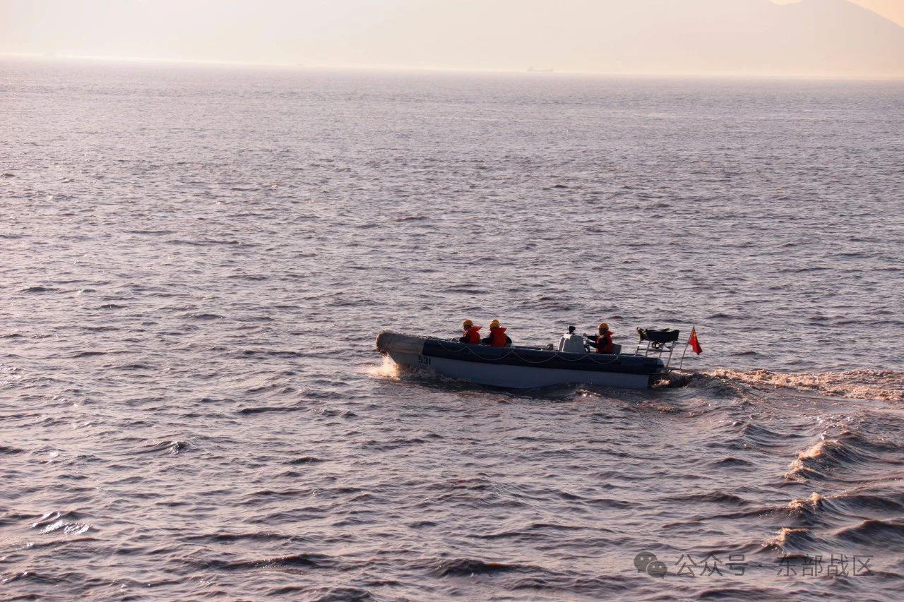 想看海军实战点这里东部战区海军东海训练燃爆海疆