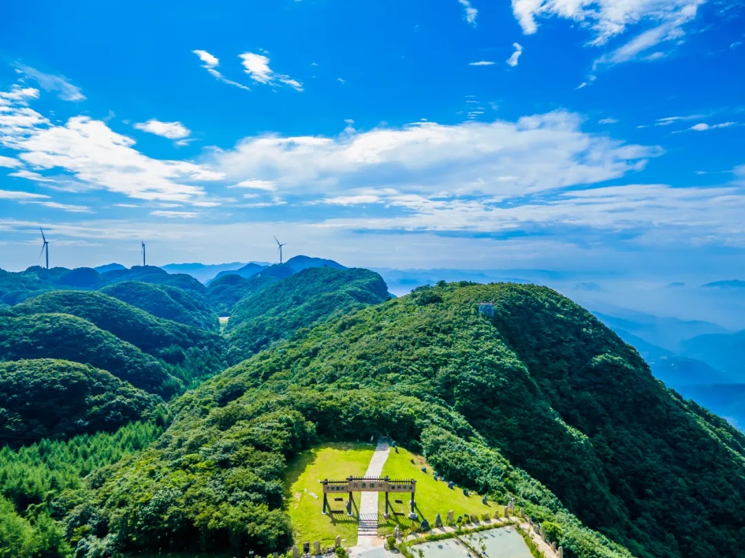 位于保康县后坪镇,是国家森林康养基地,国家aaaa级旅游景区
