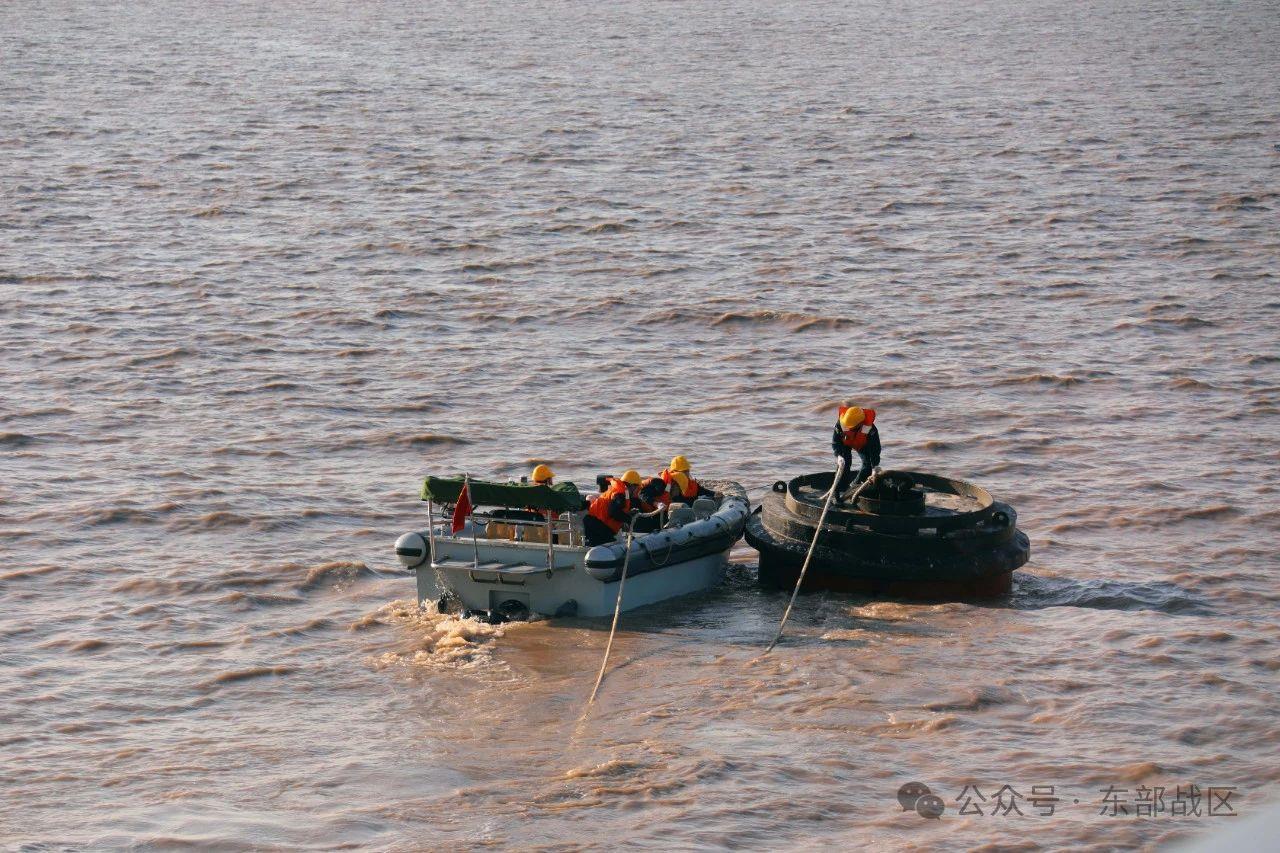 想看海军实战点这里东部战区海军东海训练燃爆海疆