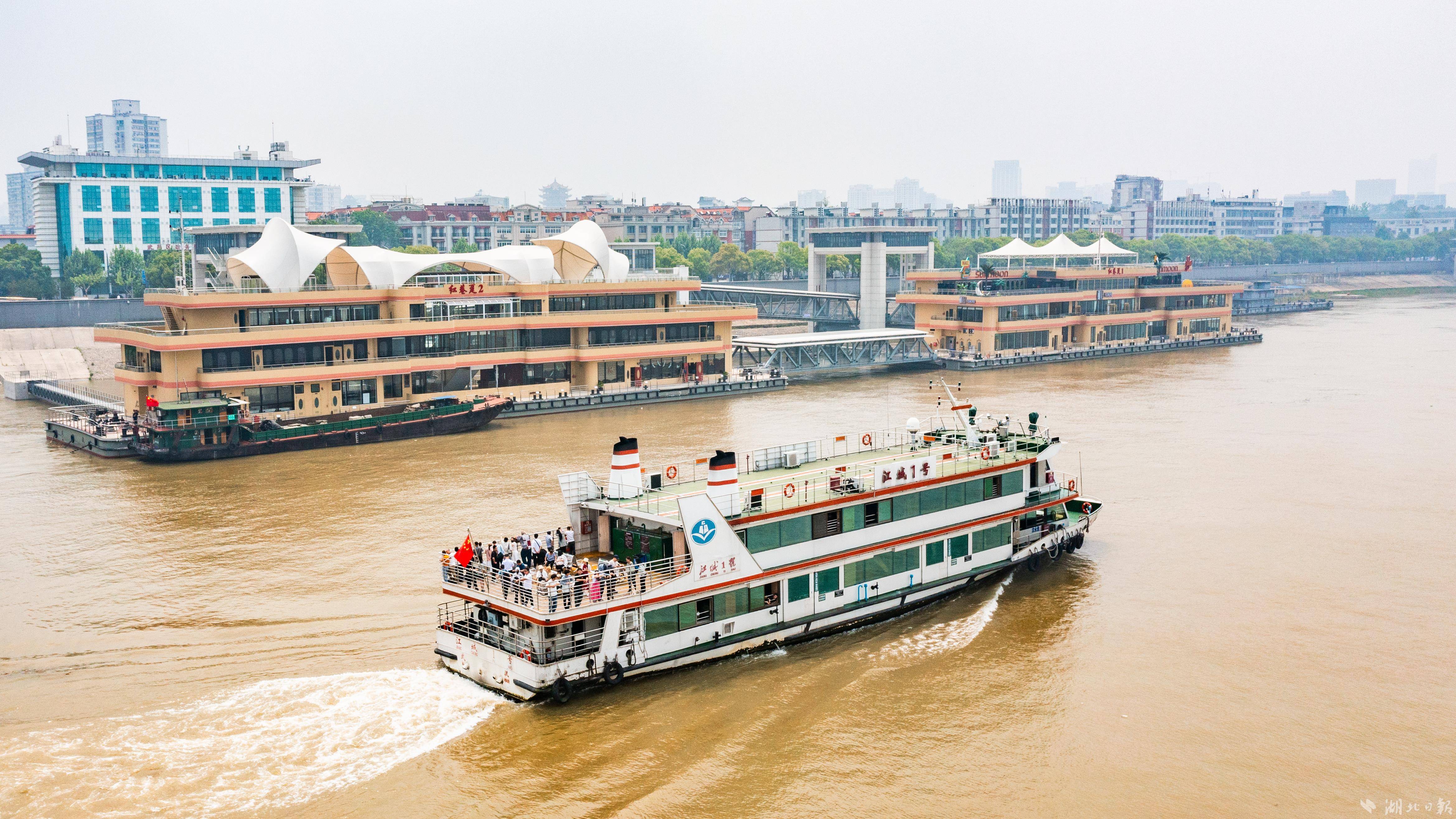 全面焕新的中华路客运码头由原红巷码头和原中华路码头改造而来,改造