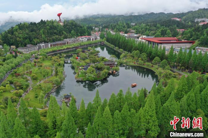 江西井冈山举行第十五届杜鹃花节 系列活动立体式呈现井冈山