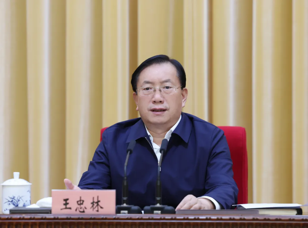 国务院召开支持两重建设部署动员视频会议,省委副书记,省长王忠林