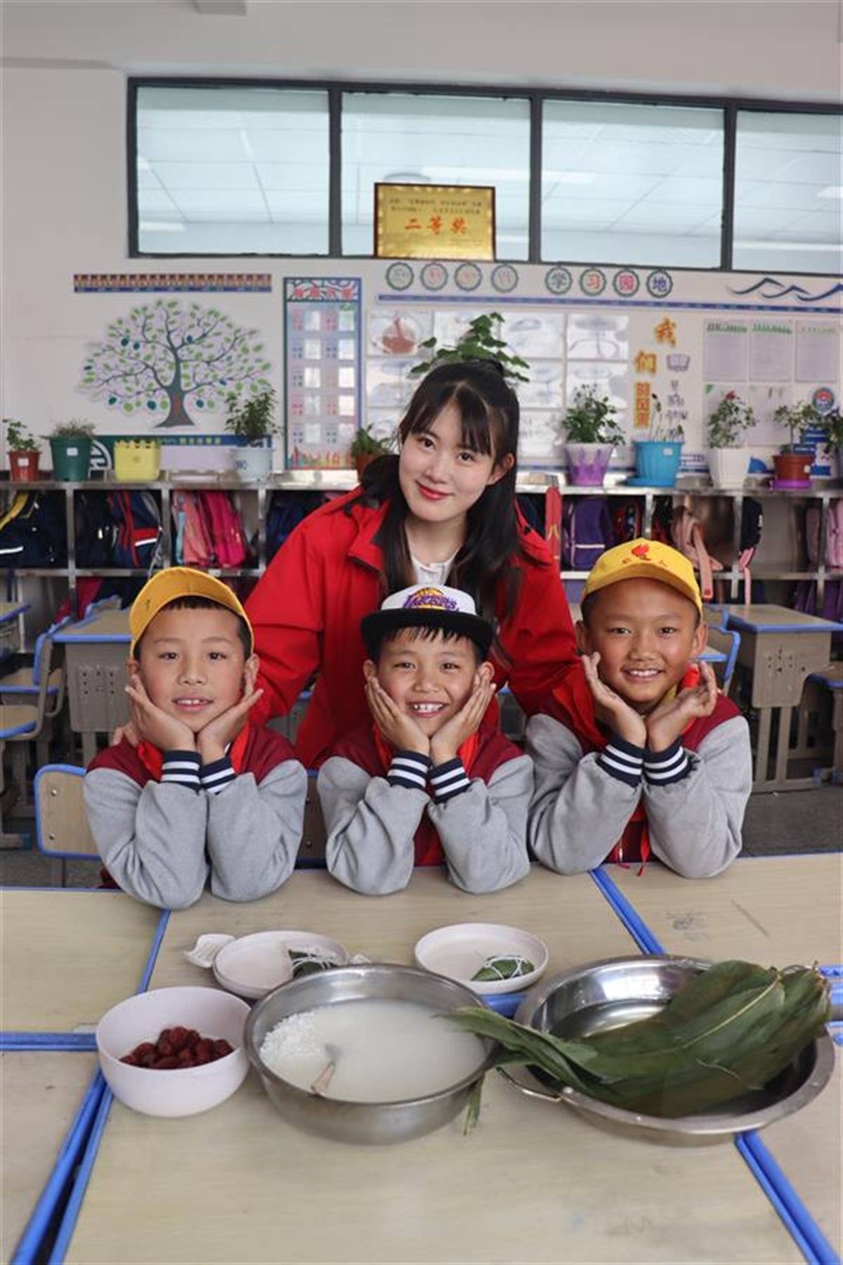 当过兵,支过教,"00后"女大学生毕业后还要投身基层