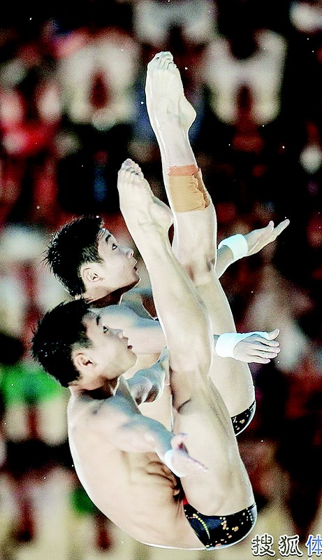 中国的"源泉组合"曹缘/张雁全发挥出色,六个动作表现得无懈可击,最终