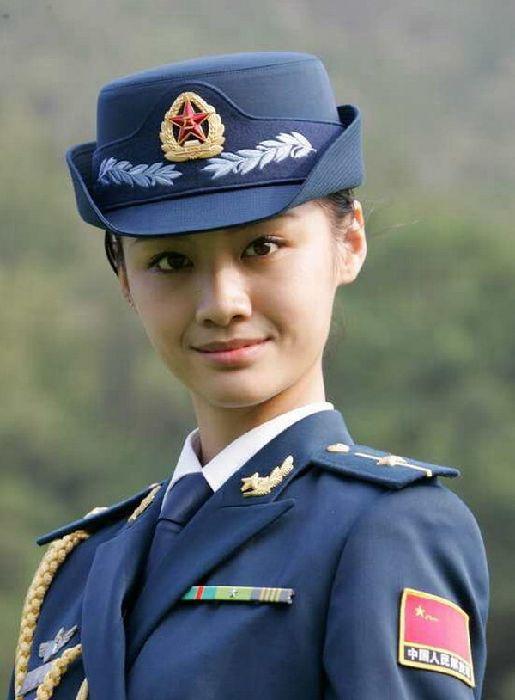 朝鲜给90万民兵发枪世界各国女兵谁最美组图