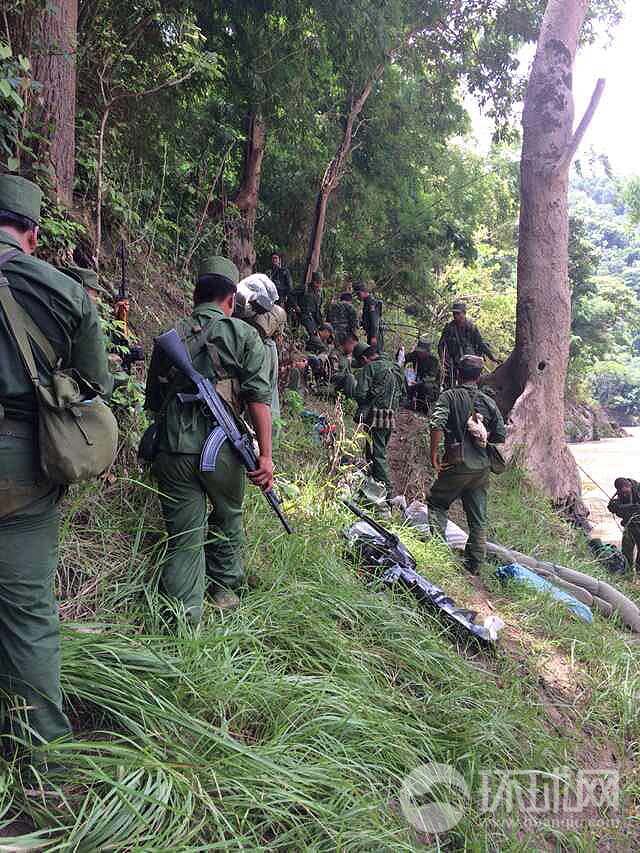 图为果敢同盟军211旅正在构建作战工事,准备投入与缅军的作战行动当中