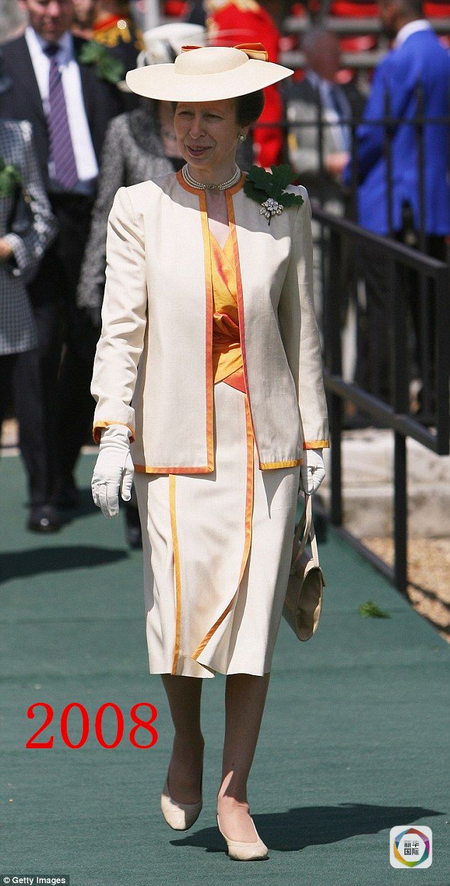 真正的公主都穿旧衣服(图)