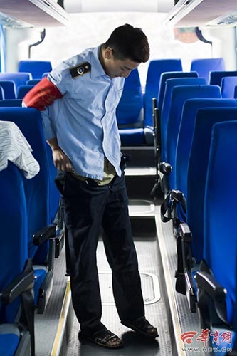 306路公交车上的"吴彦祖"