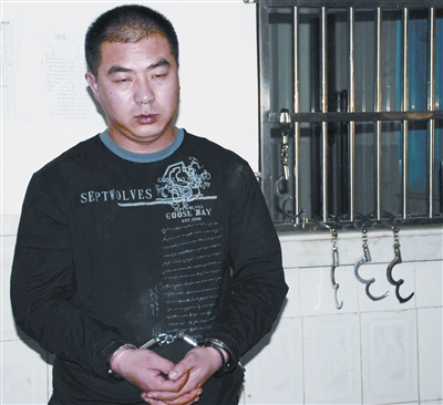 2009年11月27日16时许,北京大兴发生一起震惊全国的灭门惨案,一家
