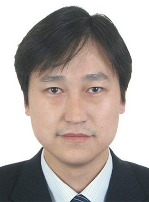 中纪委公布百名外逃官员通缉照片