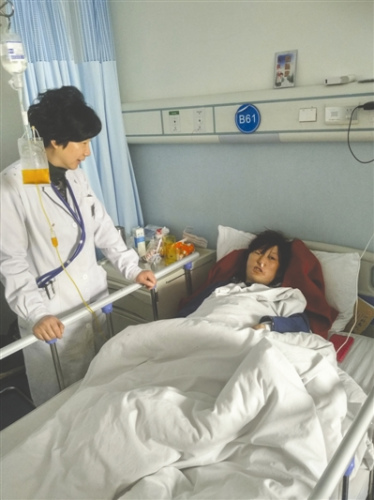 昔日"抗震小英雄"成准妈妈 病重忍痛放弃宝宝