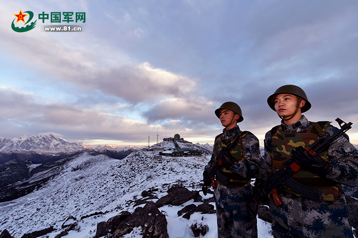 为伟大祖国守岁,边防官兵倍儿自豪!