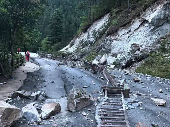 1地震 從汶川到蘆山 青藏高原周邊為何多地震?