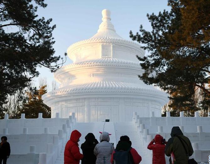 堆雪人的最高境界用雪堆了一个天坛