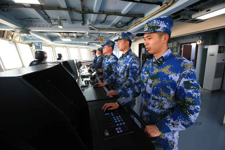 国产最新型驱逐舰入列海军 武器装备细节图曝光