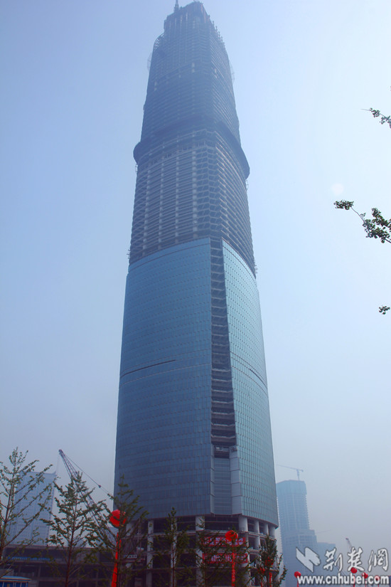 华中第一高楼16日封顶 武汉迎来新高度(图)