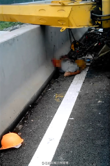 武汉频道   荆楚网消息(记者姚文)6月28日10时左右,武汉市汉阳升官渡