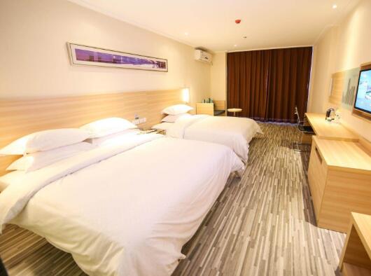 武汉严查中考考点周边宾馆 违规涨价最高罚300万