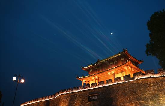 临汉门夜景